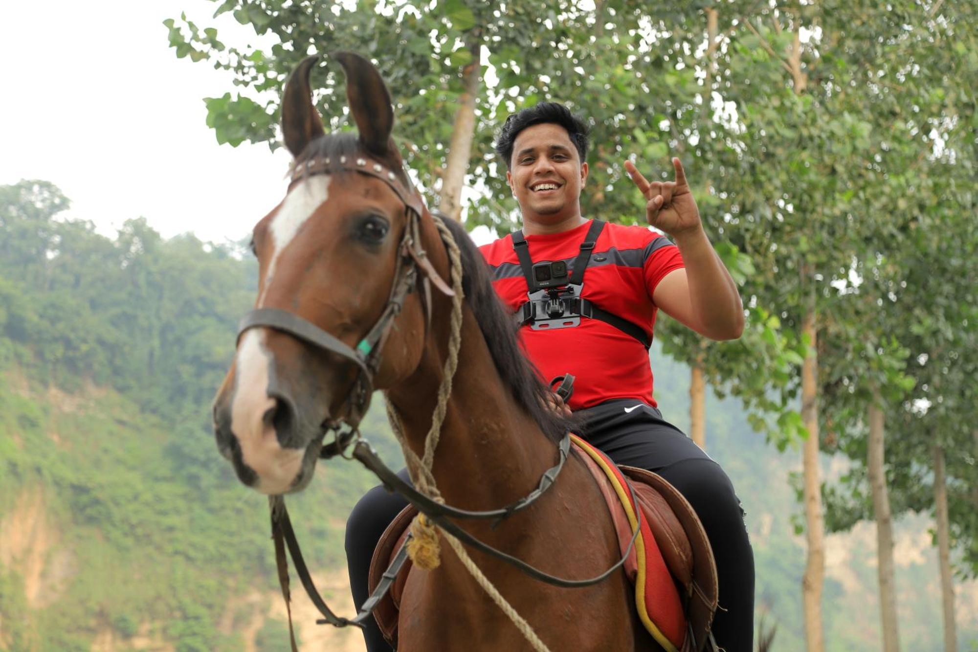 ริเวอร์ไซด์ บาย อาห์มา Hotel Garjia ภายนอก รูปภาพ